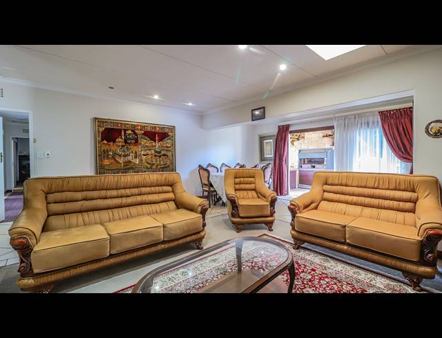 3 BEDROOM HOUSE FOR SALE IN MONTGOMERY PARK